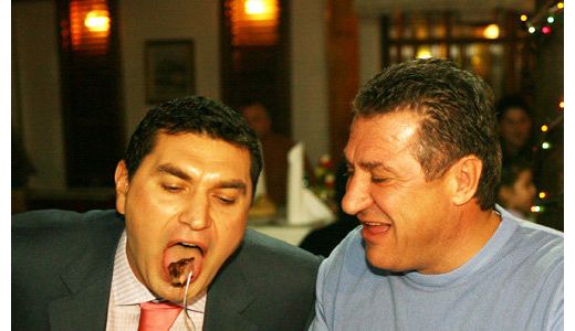 Senzational! Iata cum il hraneste Giovani Becali pe Cristi Borcea!