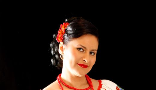 Cristina Gheorghiu, costum vechi de peste 60 de ani