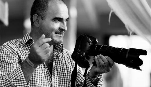 In spatele aparatului de fotografiat cu Remus Agatinei
