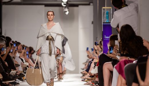 Cine vor fi viitorii designeri care vor cuceri lumea. Perwoll și Syoss i-a găsit la Gala Universităţii de Artă şi Design Cluj-Napoca
