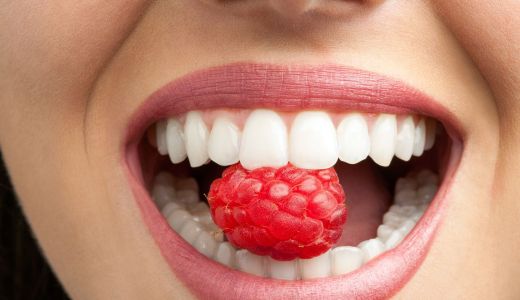 Alimente pe care le consumam frecvent si care pateaza dintii