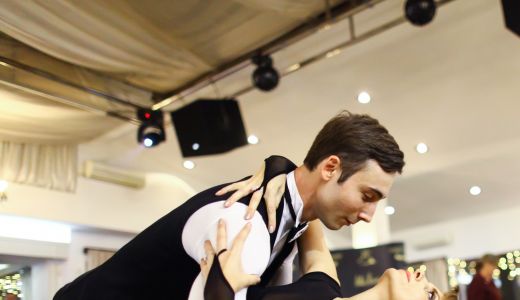 Motive pentru care e bine să dansezi în lunile reci