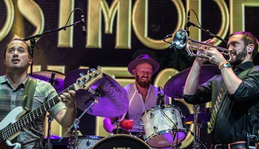 Scott Bradlee’s Postmodern Jukebox sau experienta de concert ca o petrecere in stilul Great Gatsby