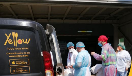 Campania #FarfuriiLaDatorie a livrat peste 10.000 de porții de mâncare medicilor și personalului medical din Capitală pe durata stării de urgență