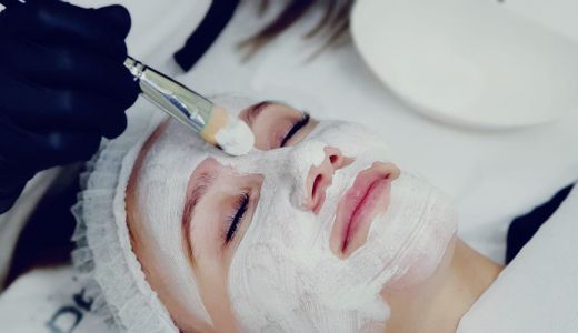 Pielea ta merită tot ce e mai bun. Alege un tratament cosmetic profesional!