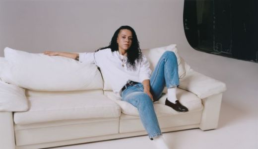 Calvin Klein lansează mini-seria video CKunfiltered Jeans