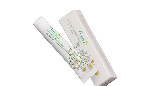 Naturalis Crema nutritiva de maini cu musetel