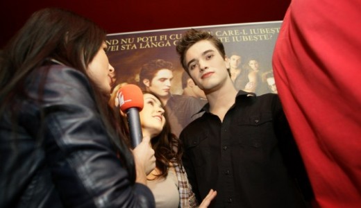 Edward si Bella au stralucit la premiera Saga Amurg: Luna Noua