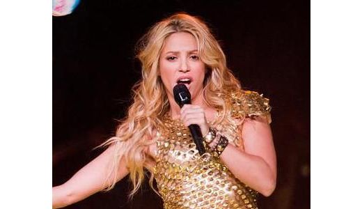 Shakira, către preşedintele Sarkozy: Toţi suntem ţigani.