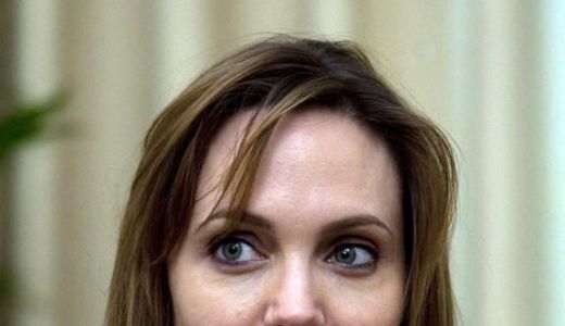 Angelina Jolie a primit permisiunea să filmeze în Bosnia.