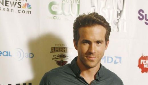 Ryan Reynolds, cel mai sexy bărbat din lume.