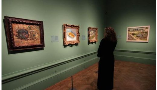 Pictorul german născut în România, Michael Lassel, îşi vernisează prima expoziţie la ...
