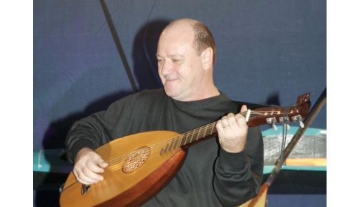 Donovan vine la festivalul Om bun.