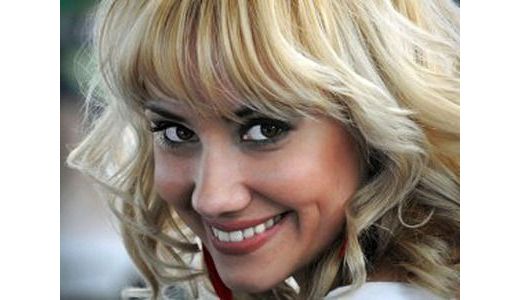 Bebeluşa Oana a devenit mămică.
