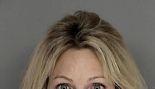 Heather Locklear, spitalizată din cauza unei infecţii bacteriene.