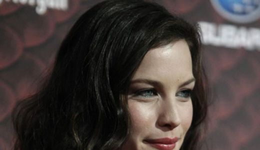 Liv Tyler, fără machiaj într-o nouă campanie pentru Givenchy.