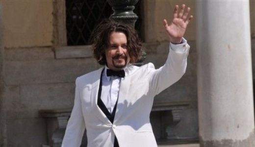 Johnny Depp vrea să îl interpreteze pe Hamlet.