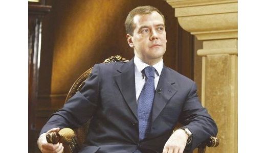 Preşedintele rus Dmitri Medvedev l-a decorat pe cineastul polonez Andrzej Wajda.