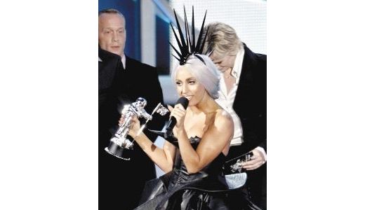 Lady Gaga a fost desemnată artistul anului 2010.