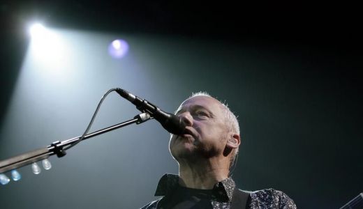 Dire Straits, cenzurată la posturile de radio din Canada.