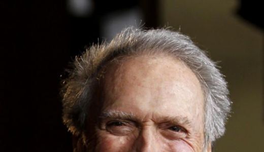 Clint Eastwood ar reveni pe marile ecrane dacă i s-ar oferi rolul James Bond.