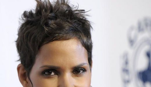 Halle Berry cere custodia unică a fiicei sale.