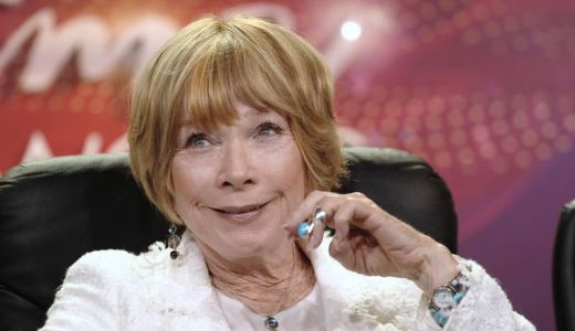 Mărturisire. Actriţa Shirley Maclaine a făcut sex cu trei bărbaţi într-o singură zi.