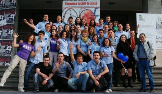 Studenţii, invitaţi la JobShop.