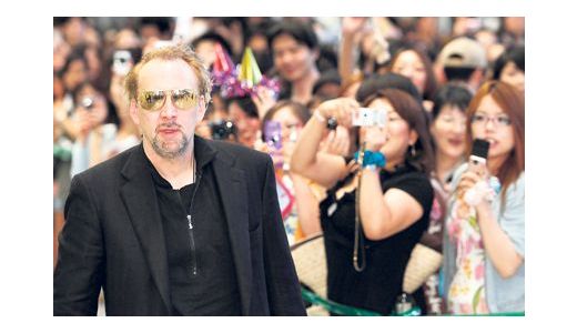 Scandalagiul Nicolas Cage.
