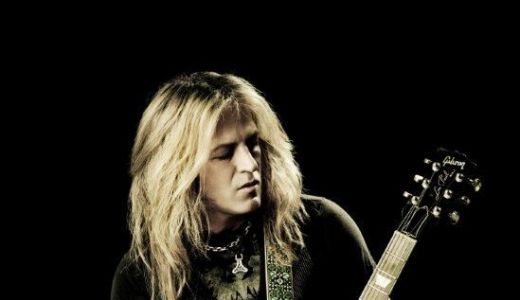 Doug Aldrich, chitaristul trupei Whitesnake: Noul album sună ca un Whitesnake de la începuturi.