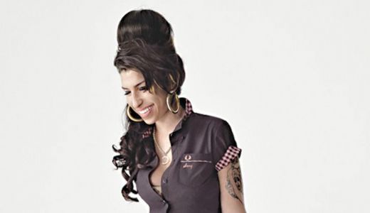 Amy Winehouse cântă în Bucureşti.