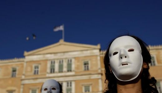 Cum a ajuns Grecia în faliment, varianta artistică.