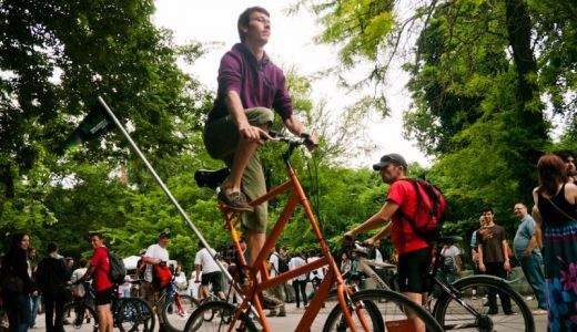 MULTIMEDIA. Ghidul tânărului urban de la Street Delivery.