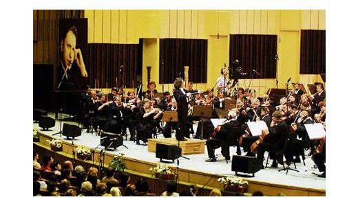 Record de concurenţi la „Enescu".
