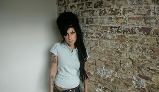 Amy Winehouse, într-un interviu: "Voi fi găsită moartă într-un şanţ".
