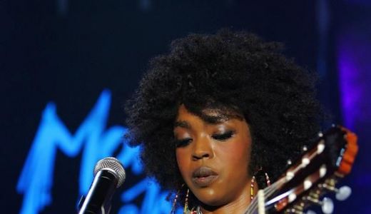 Cântăreaţa Lauryn Hill, mamă pentru a şasea oară.