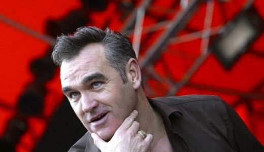 Morrissey către fani: Tragedia din Norvegia este un nimic în comparaţie cu ce fac McDonalds ...