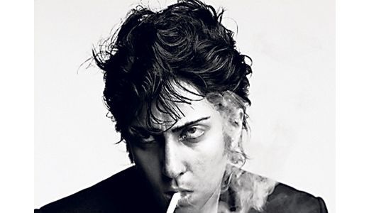 Lady Gaga a pozat în bărbat pentru noul single.