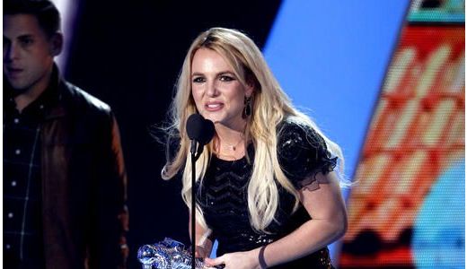 VIDEO. Britney Spears şi Katy Perry, marile câştigătoare ale MTV Video Music Awards 2011.