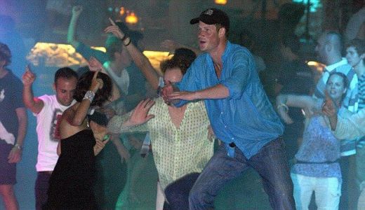 Prinţul Harry, coctail de sânge regal şi alcool.