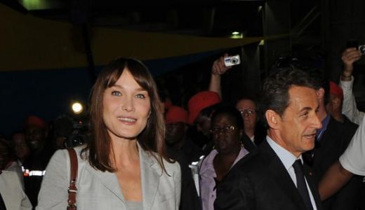 Carla Bruni: Căsătoria cu Sarkozy este pentru mine un fel de rock-and-roll.