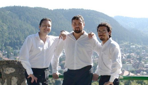 Devas - o lecţie muzicală: arta prin forţe proprii.