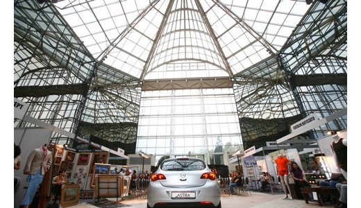 Papadopol si Ghinghina au fost modele pentru Opel.
