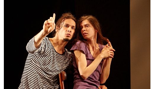 DOI DINTRE NOI se joaca sambata la Teatrul de pe Lipscani