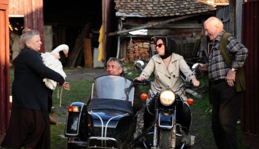 „Tatăl Fantomă“ – exerciţiul ratat al profesorului Georgescu.
