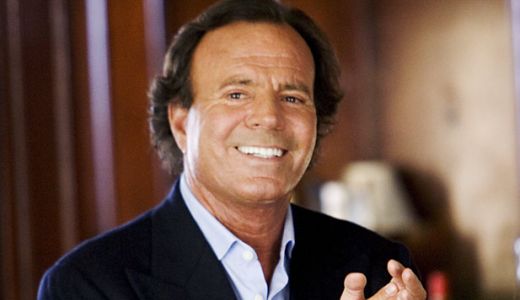 Julio Iglesias la Magic FM: "Ii iubesc pe romani, ii inteleg foarte bine"