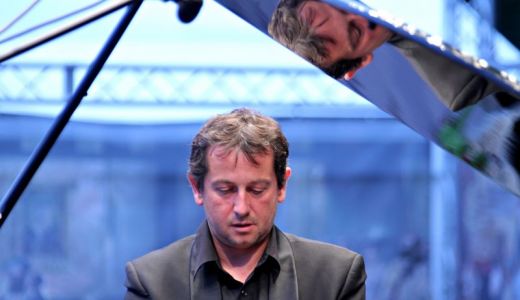 Horia Mihail şi „Pianul călător“ au pornit din nou la drum.