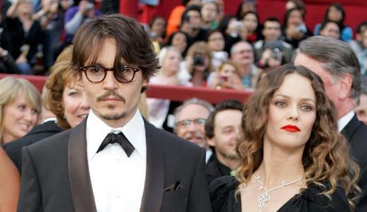 Divorţul Vanessa Paradis - Johnny Depp. Separare amiabilă şi o avere de 300 milioane dolari.