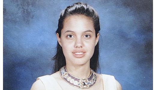 FOTO. O RECUNOŞTI? Cum arăta Angelina Jolie la 14 ani.