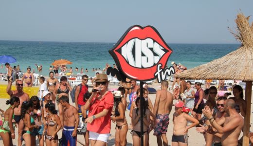 Alinka la Kiss FM: « Nu imi place sa stau la plaja »